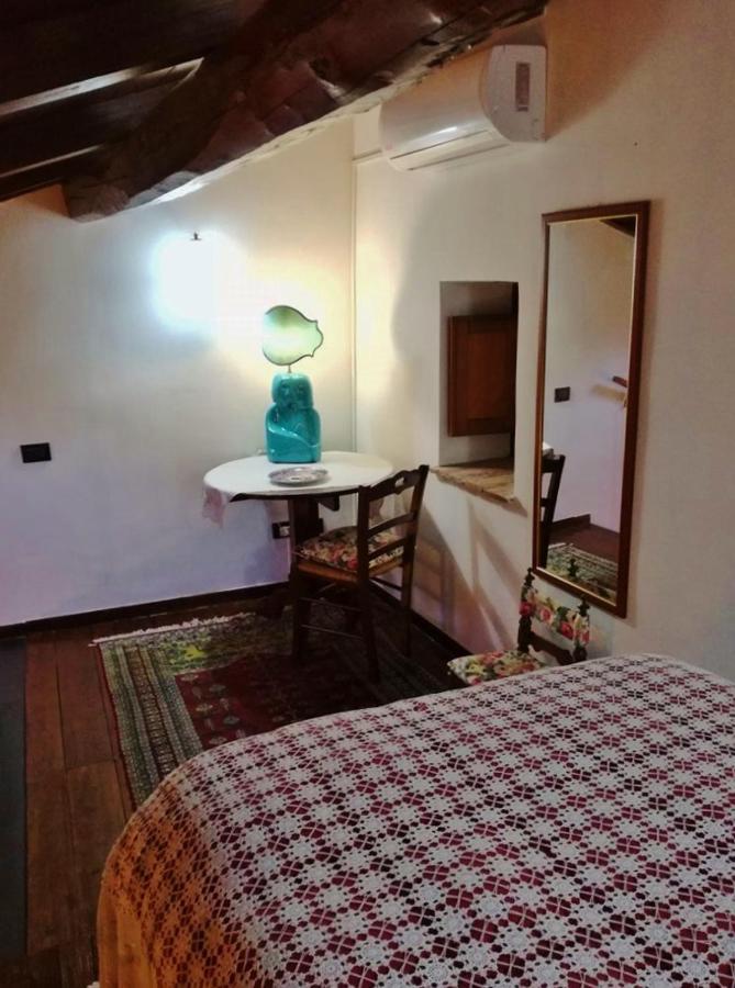La Casa Di Susanna Viterbo Buitenkant foto